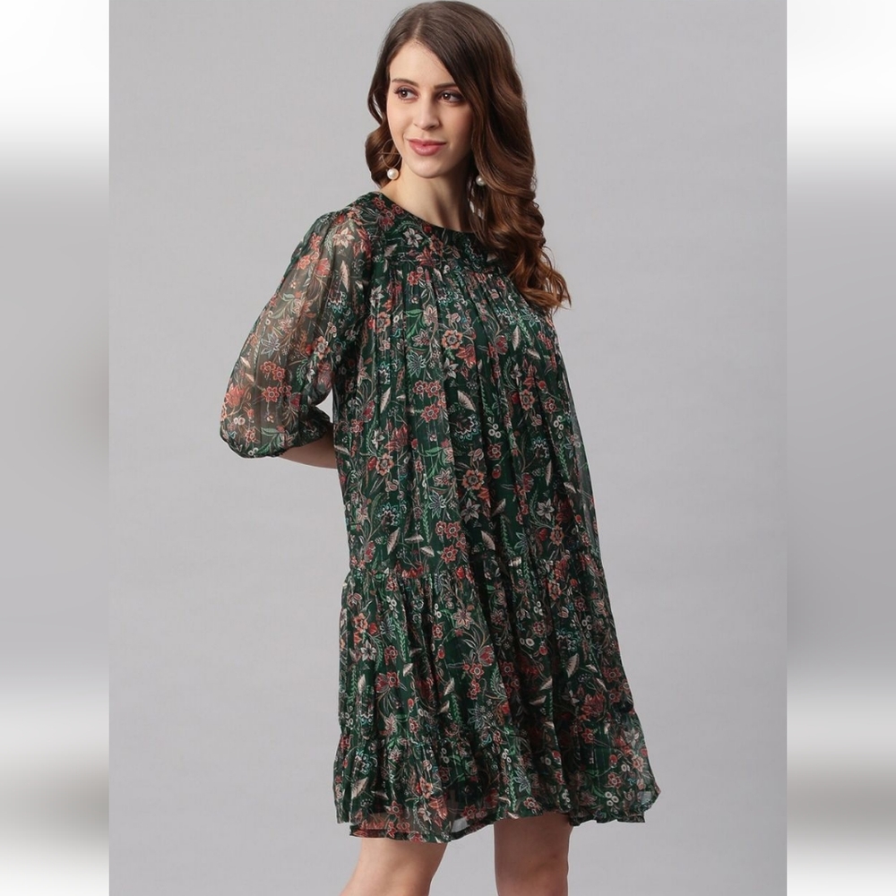 Green flowy dress size M